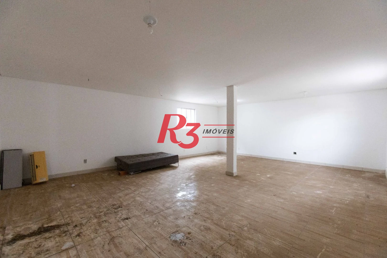 Terreno para alugar, 470 m² por R$ 13.500/mês - Macuco - Santos/SP
