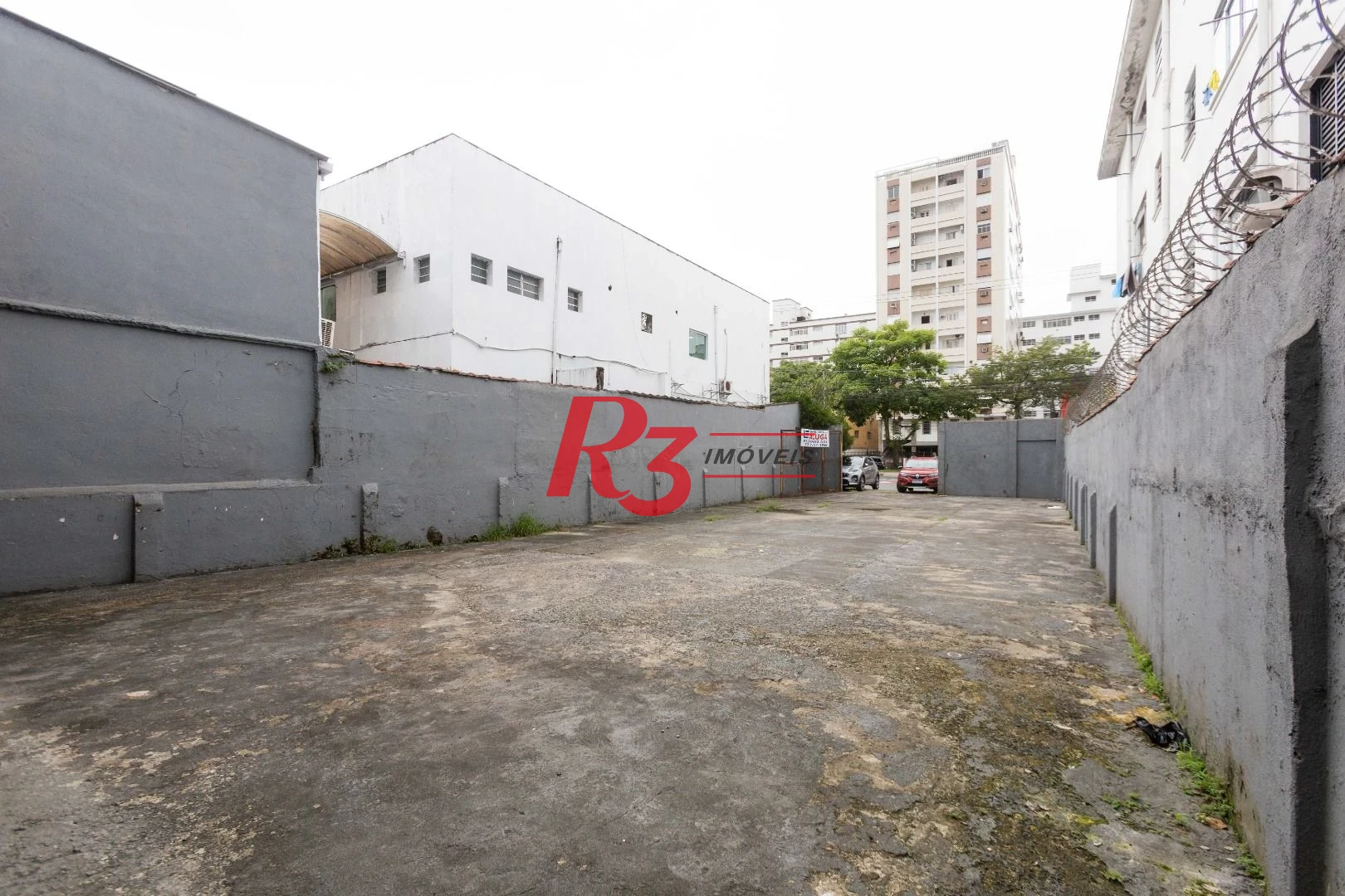 Terreno para alugar, 470 m² por R$ 13.500/mês - Macuco - Santos/SP