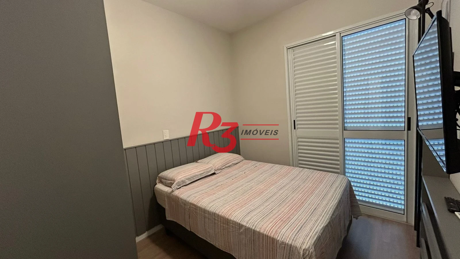 Apartamento com 2 dormitórios à venda, 80 m² por R$ 1.100.000,00 - Gonzaga - Santos/SP