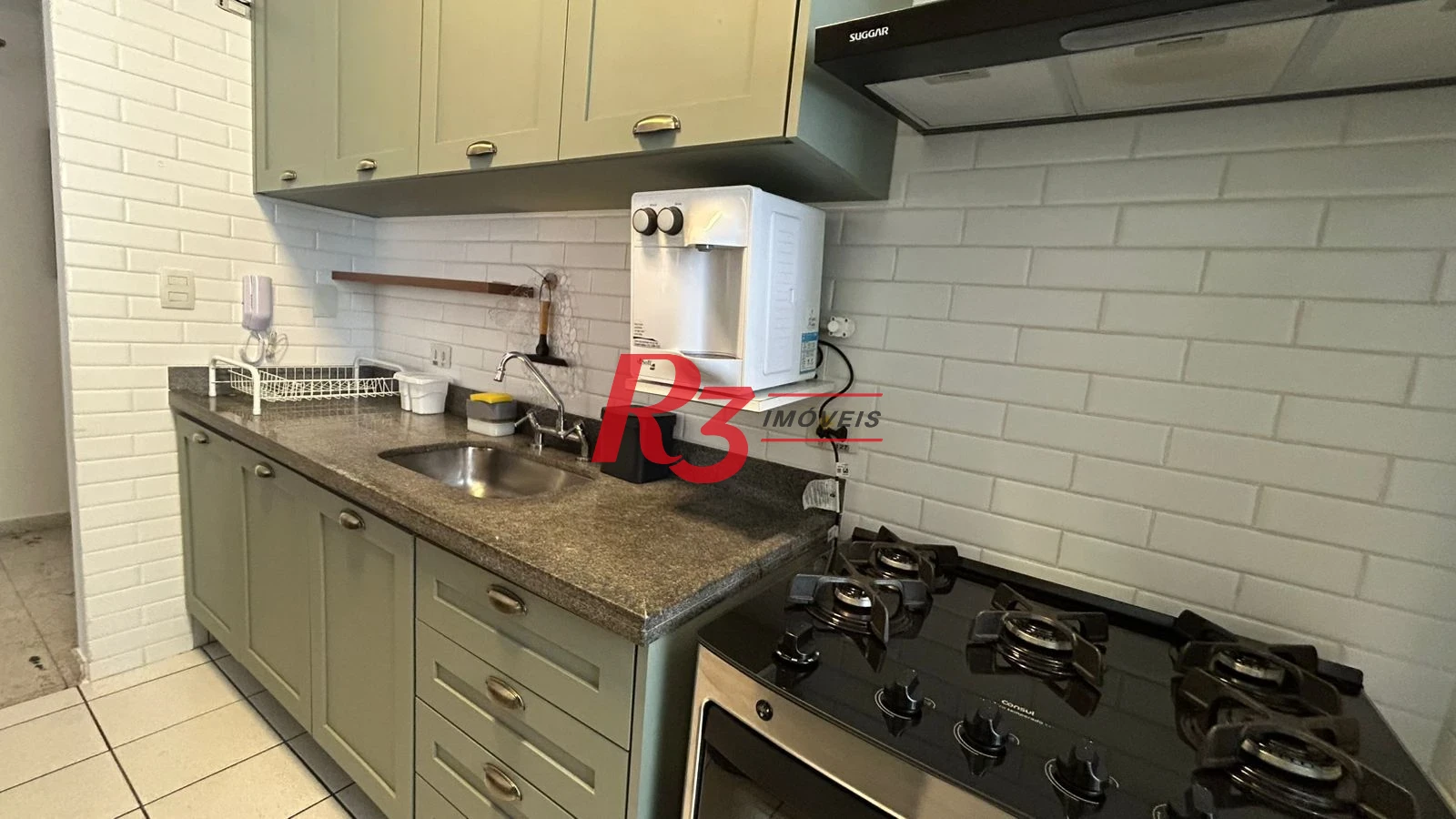 Apartamento com 2 dormitórios à venda, 80 m² por R$ 1.100.000,00 - Gonzaga - Santos/SP