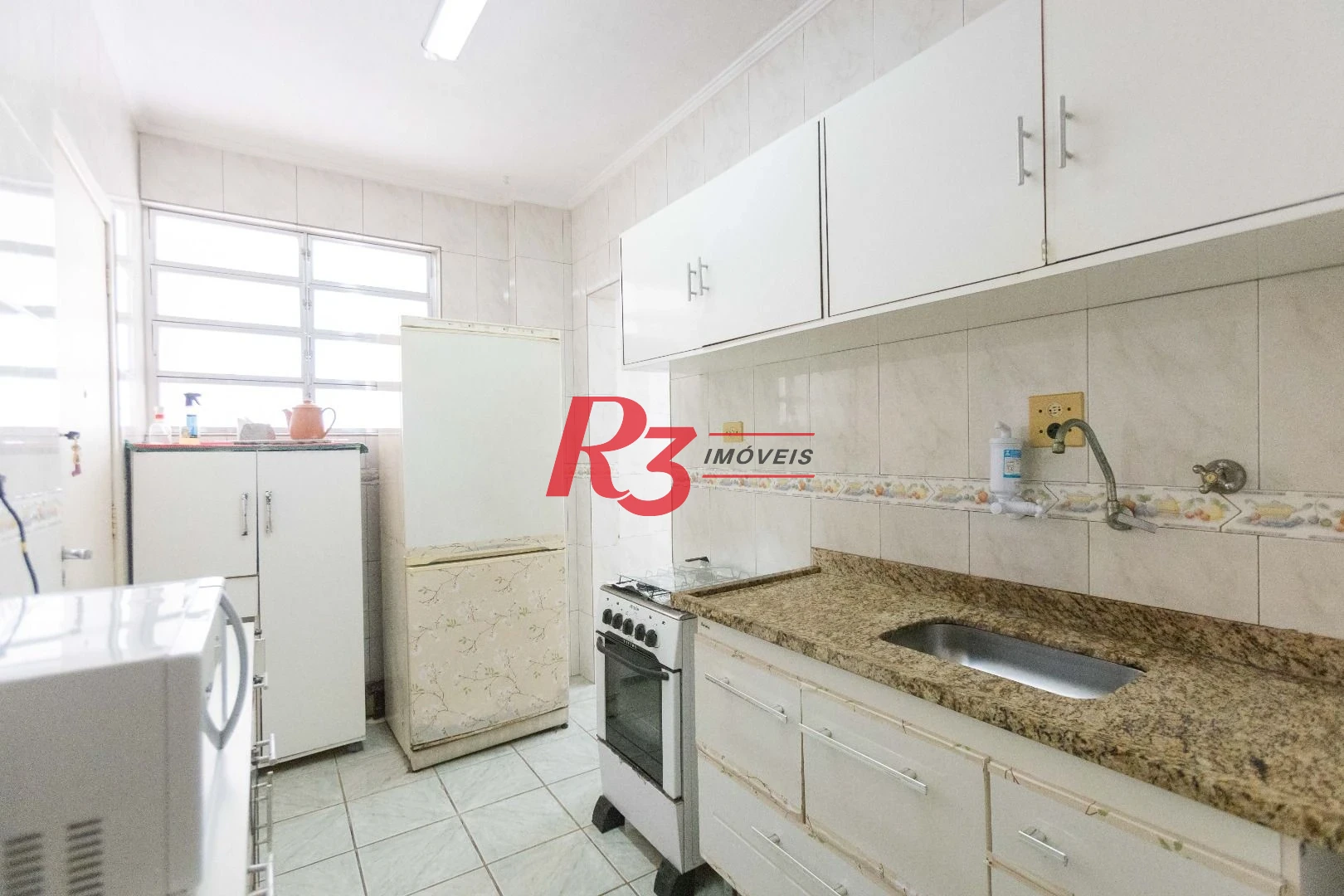 Apartamento com 3 dormitórios para alugar, 100 m² por R$ 4.500,02/mês - José Menino - Santos/SP