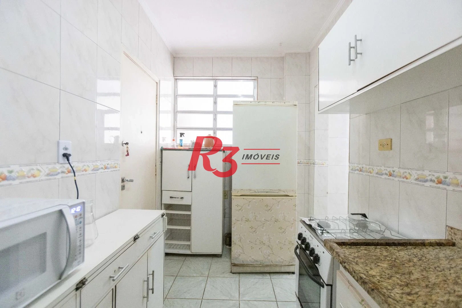 Apartamento com 3 dormitórios para alugar, 100 m² por R$ 4.500,02/mês - José Menino - Santos/SP