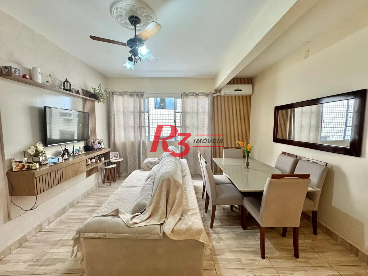 Apartamento com 2 dormitórios à venda, 65 m² por R$ 350.000,00 - Itararé - São Vicente/SP