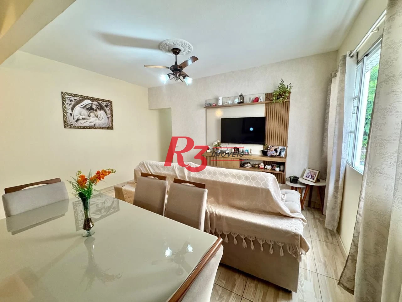 Apartamento com 2 dormitórios à venda, 65 m² por R$ 350.000,00 - Itararé - São Vicente/SP