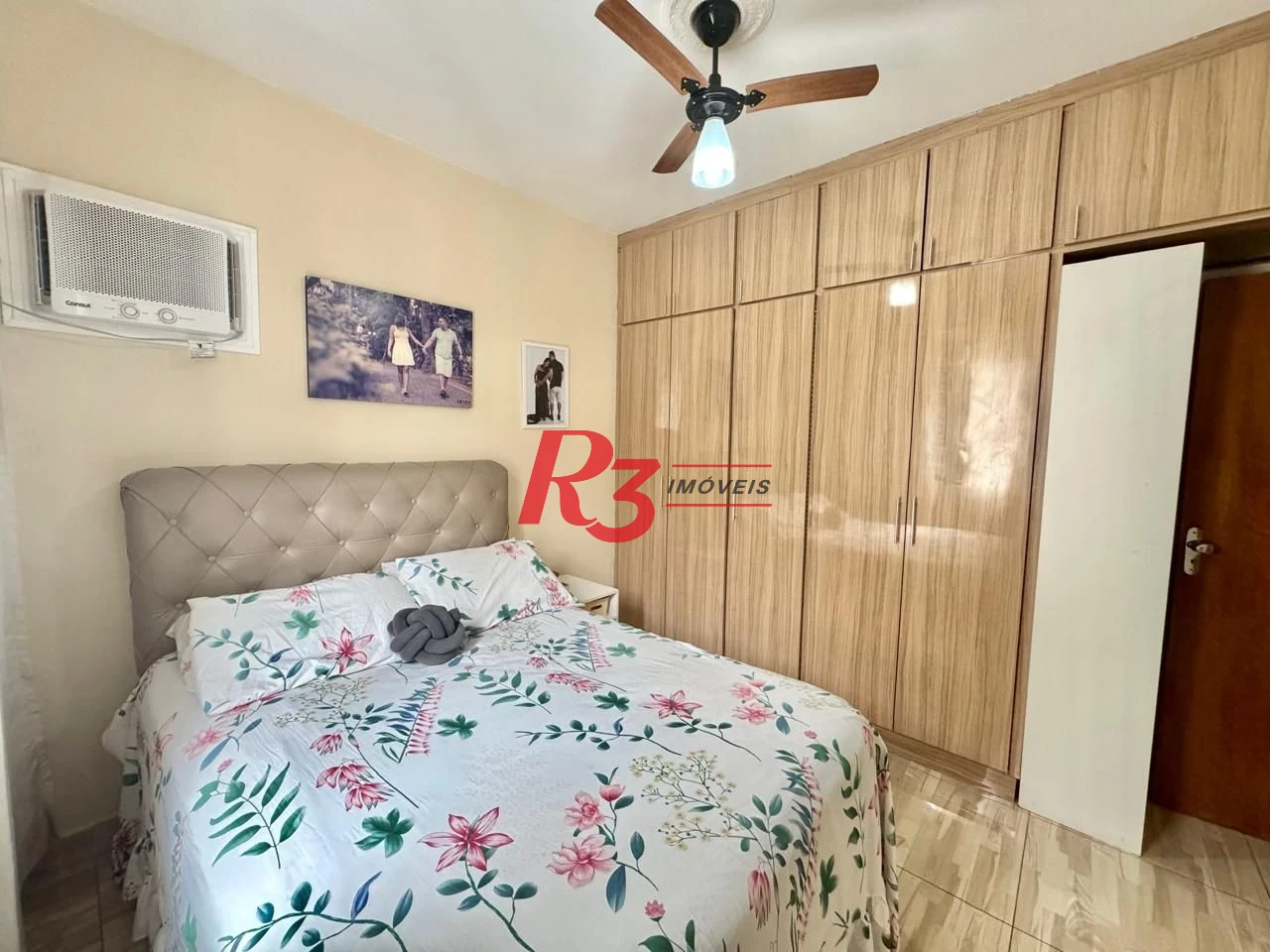 Apartamento com 2 dormitórios à venda, 65 m² por R$ 350.000,00 - Itararé - São Vicente/SP