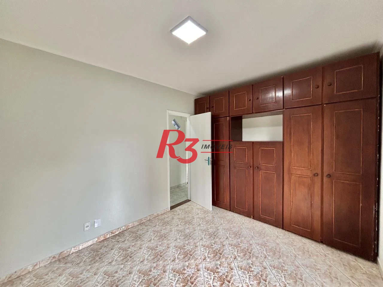 Apartamento com 3 dormitórios à venda, 97 m² por R$ 600.000,00 - Embaré - Santos/SP