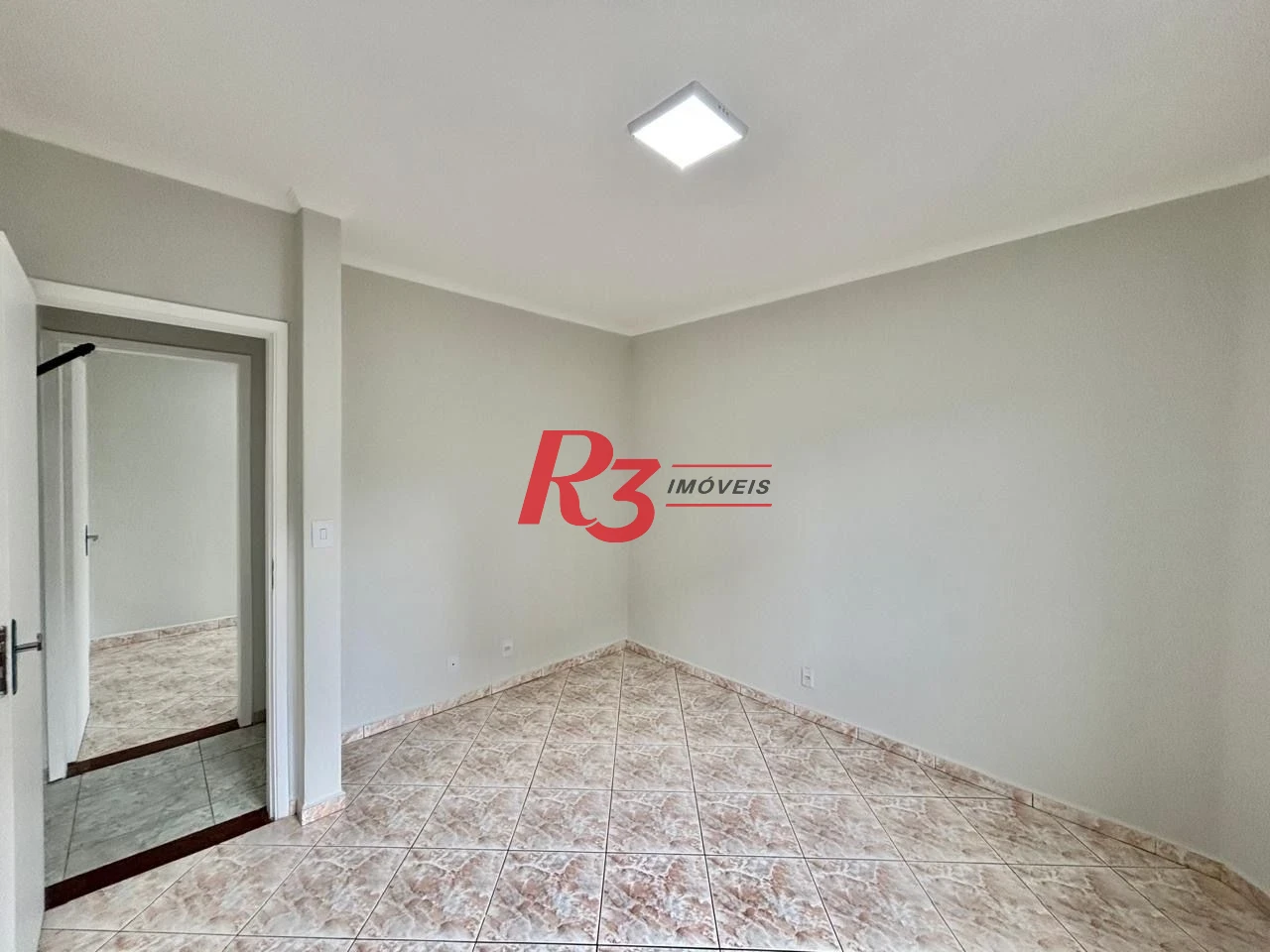 Apartamento com 3 dormitórios à venda, 97 m² por R$ 600.000,00 - Embaré - Santos/SP