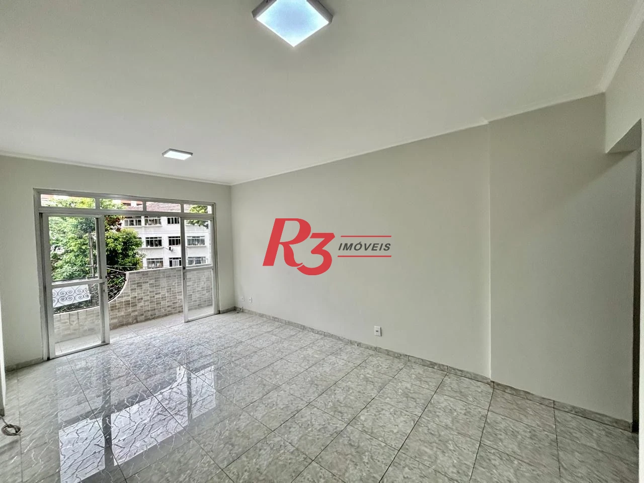 Apartamento com 3 dormitórios à venda, 97 m² por R$ 600.000,00 - Embaré - Santos/SP