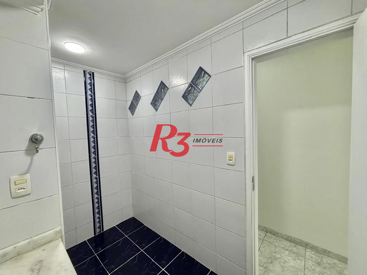 Apartamento com 3 dormitórios à venda, 97 m² por R$ 600.000,00 - Embaré - Santos/SP