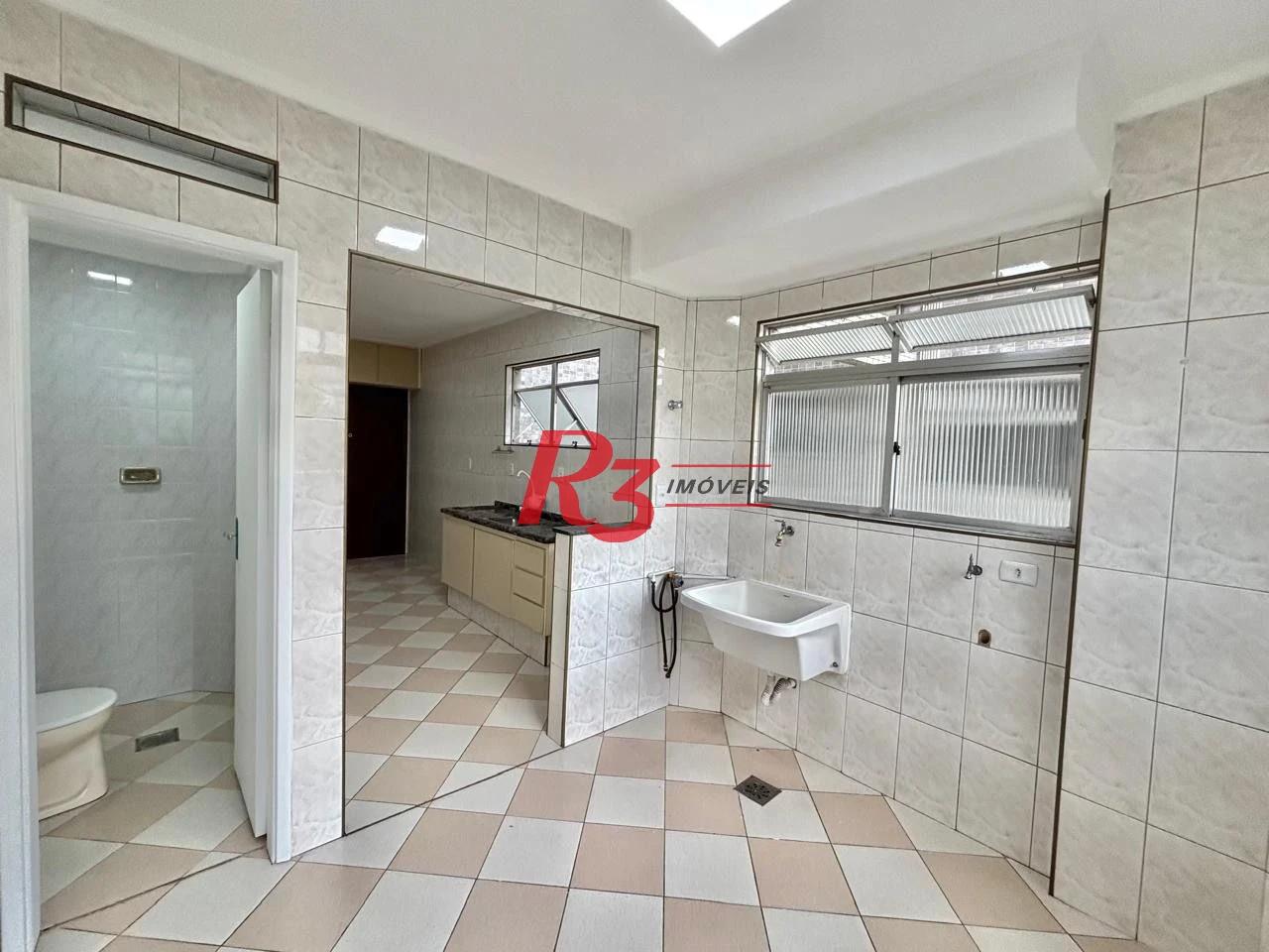 Apartamento com 3 dormitórios à venda, 97 m² por R$ 600.000,00 - Embaré - Santos/SP