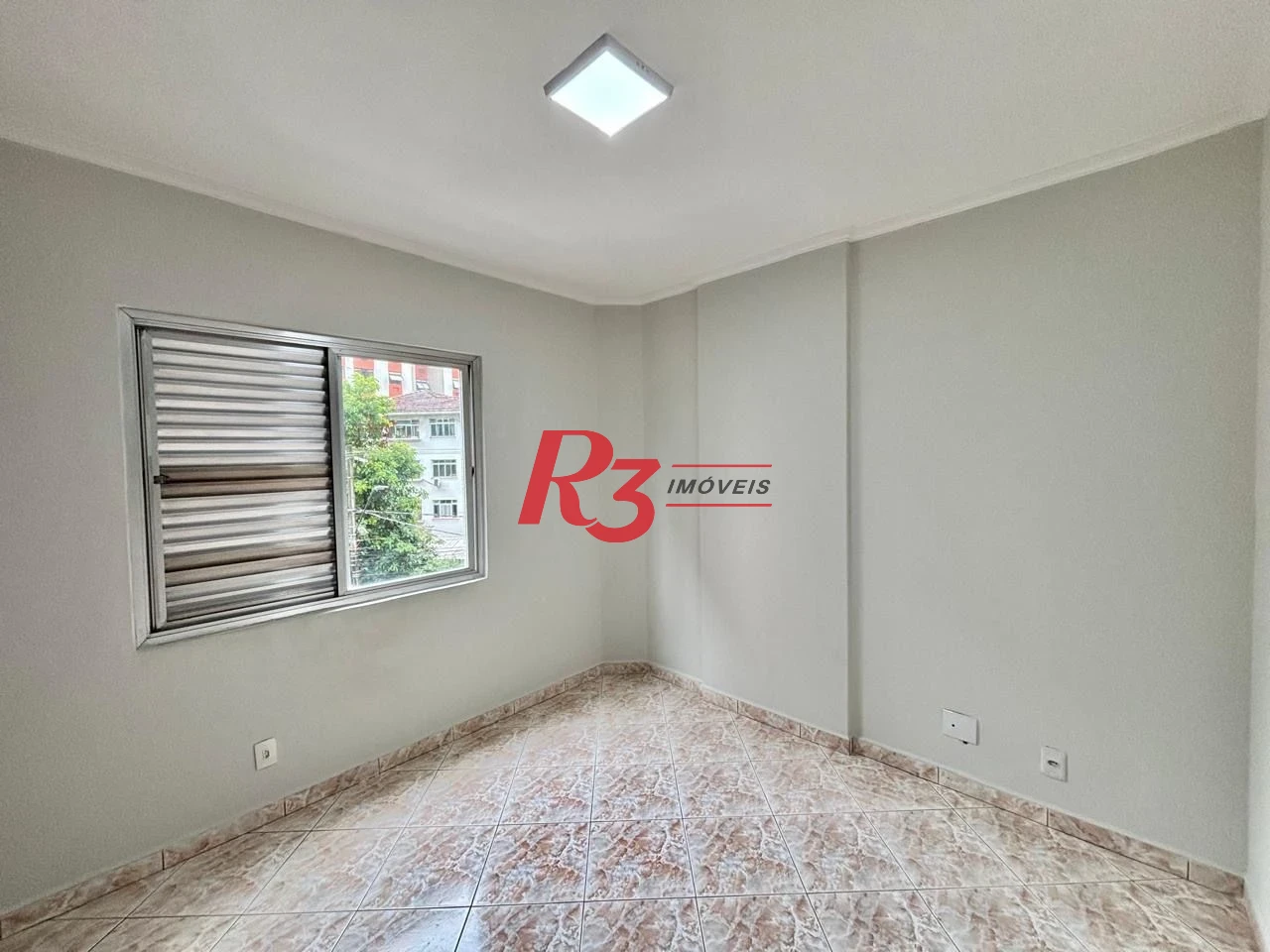 Apartamento com 3 dormitórios à venda, 97 m² por R$ 600.000,00 - Embaré - Santos/SP