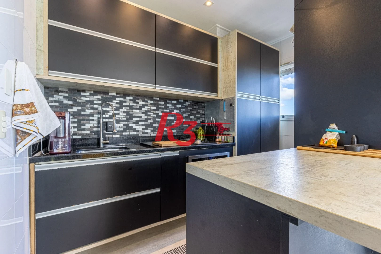 Apartamento Duplex com 2 dormitórios à venda, 157 m² por R$ 1.850.000,00 - Pompéia - Santos/SP