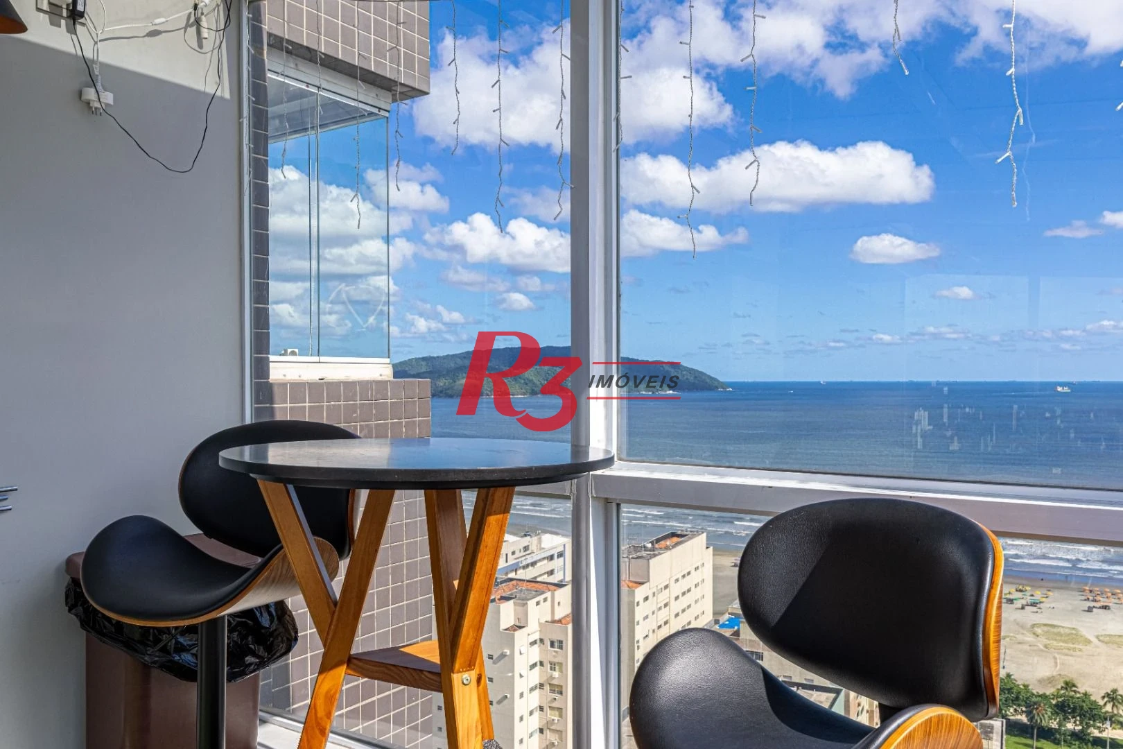 Apartamento Duplex com 2 dormitórios à venda, 157 m² por R$ 1.850.000,00 - Pompéia - Santos/SP