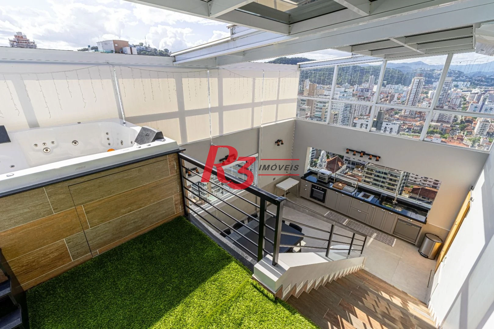 Apartamento Duplex com 2 dormitórios à venda, 157 m² por R$ 1.850.000,00 - Pompéia - Santos/SP