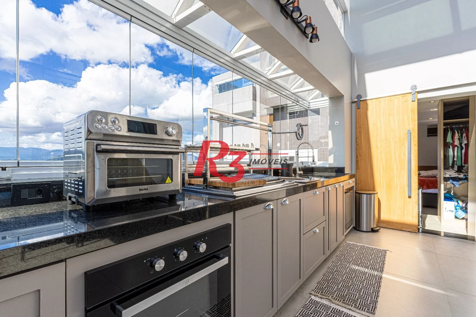 Apartamento Duplex com 2 dormitórios à venda, 157 m² por R$ 1.850.000,00 - Pompéia - Santos/SP
