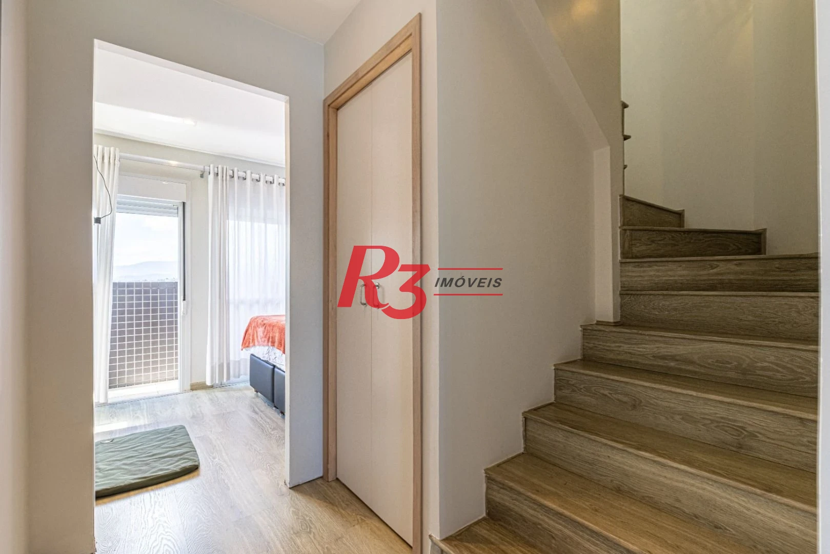 Apartamento Duplex com 2 dormitórios à venda, 157 m² por R$ 1.850.000,00 - Pompéia - Santos/SP