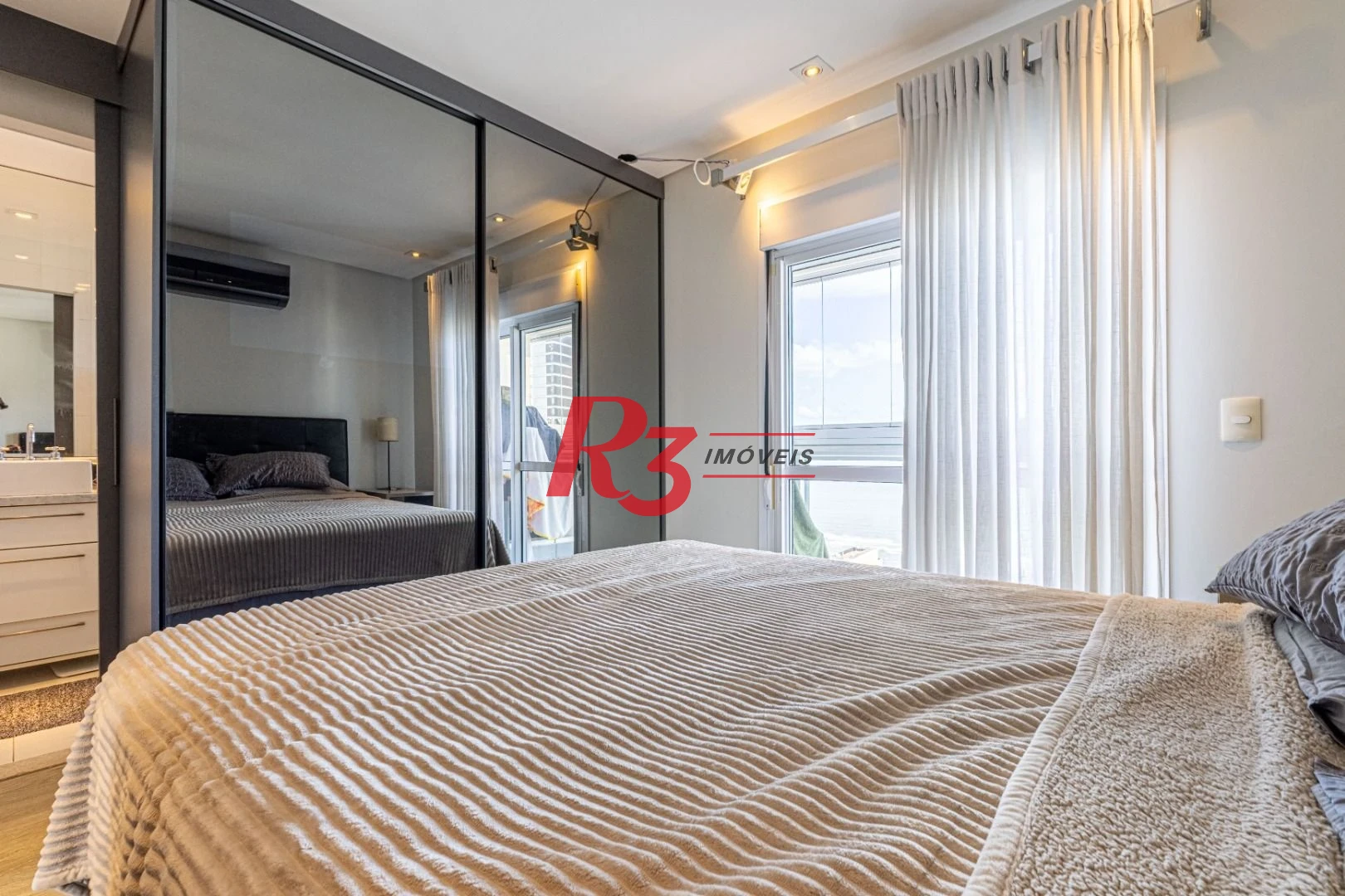Apartamento Duplex com 2 dormitórios à venda, 157 m² por R$ 1.850.000,00 - Pompéia - Santos/SP