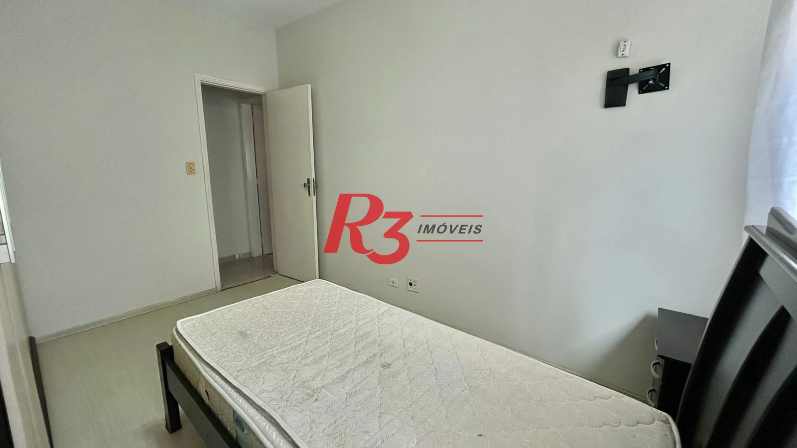 Apartamento com 2 dormitórios à venda, 100 m² por R$ 512.000,00 - Marapé - Santos/SP