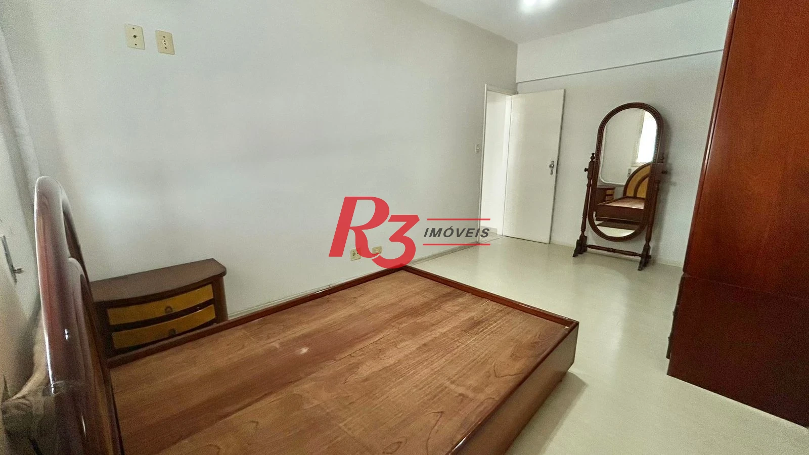 Apartamento com 2 dormitórios à venda, 100 m² por R$ 512.000,00 - Marapé - Santos/SP