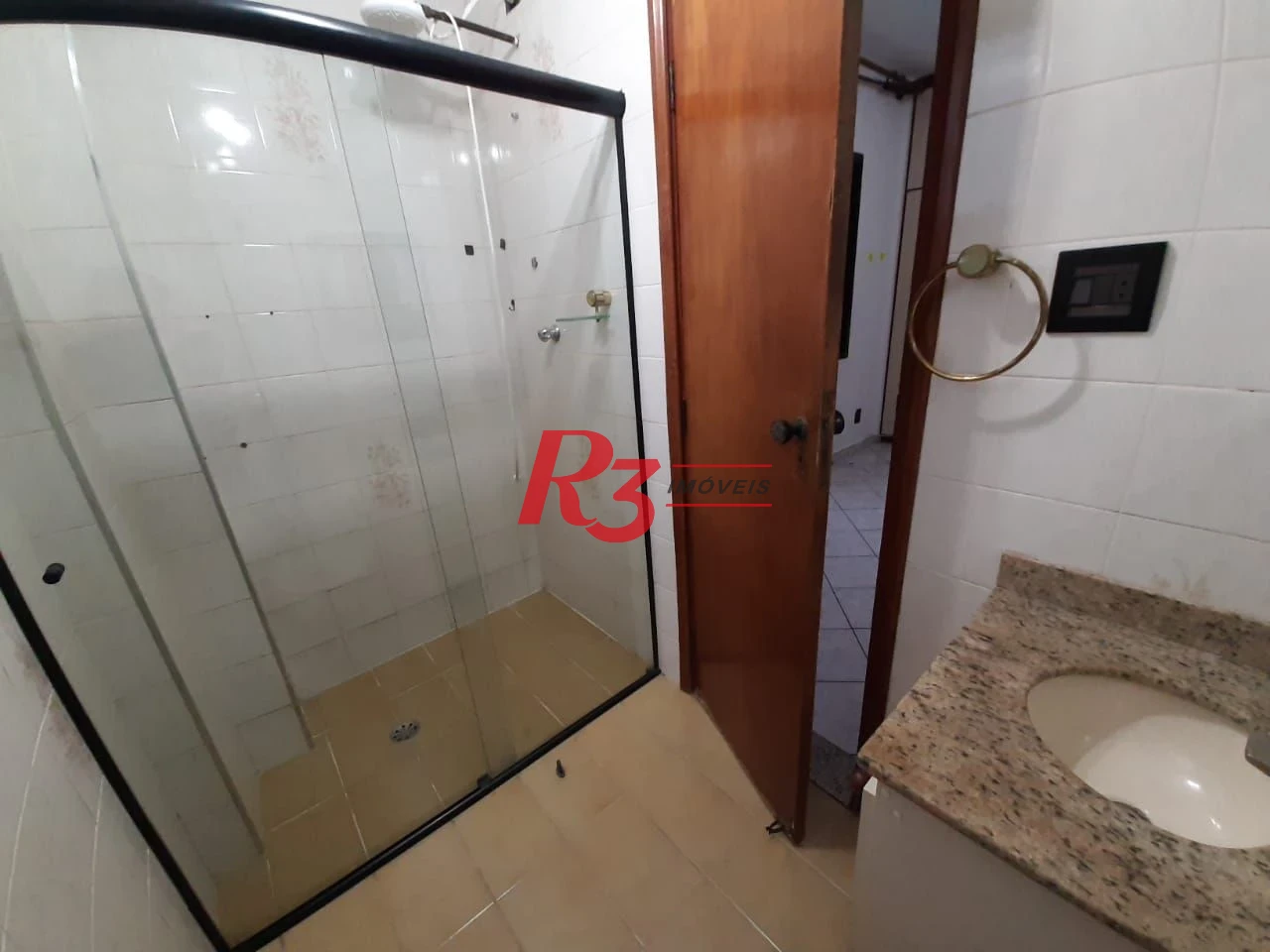 Apartamento com 3 dormitórios à venda, 123 m² por R$ 750.000,00 - Boqueirão - Santos/SP
