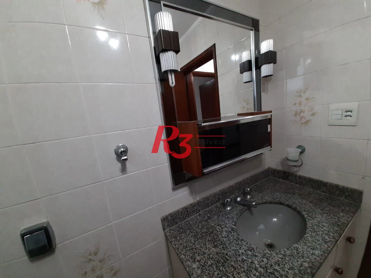Apartamento com 3 dormitórios à venda, 123 m² por R$ 750.000,00 - Boqueirão - Santos/SP