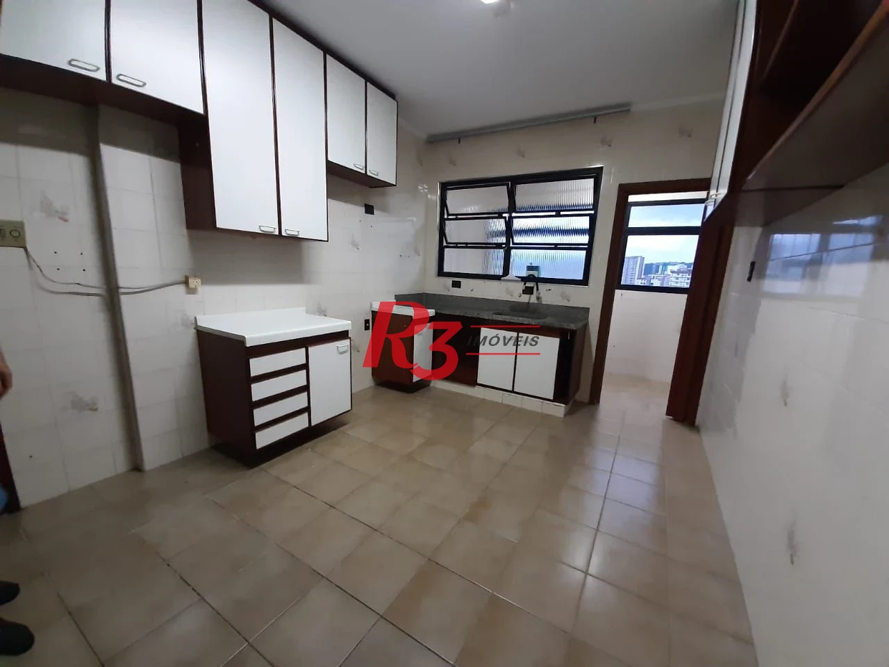 Apartamento com 3 dormitórios à venda, 123 m² por R$ 750.000,00 - Boqueirão - Santos/SP