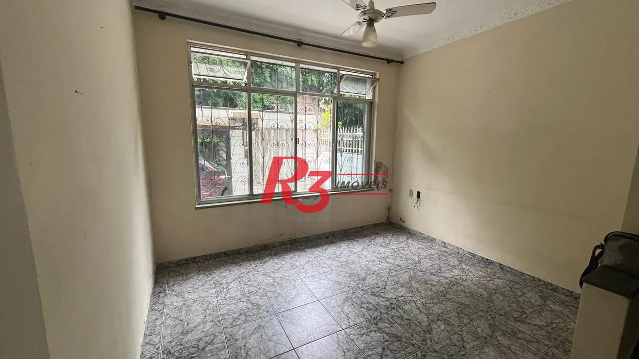 Sobrado com 3 dormitórios à venda, 107 m² por R$ 580.000,00 - Encruzilhada - Santos/SP