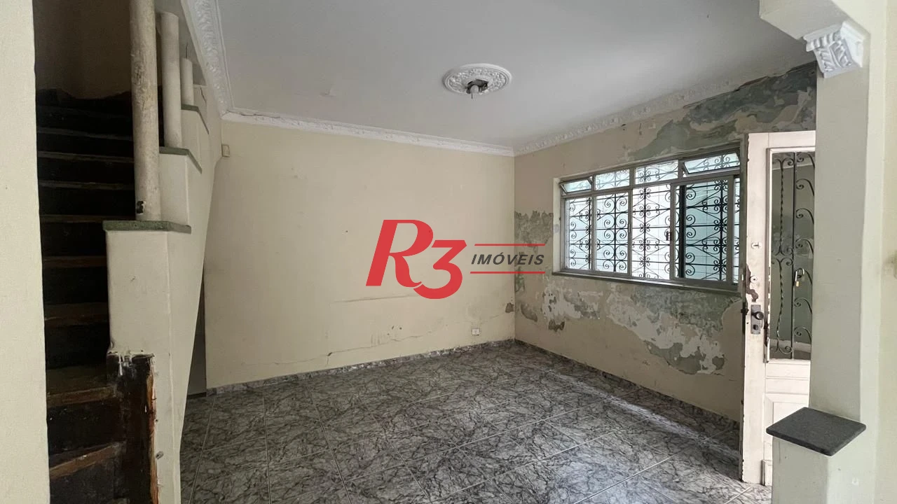 Sobrado com 3 dormitórios à venda, 107 m² por R$ 580.000,00 - Encruzilhada - Santos/SP