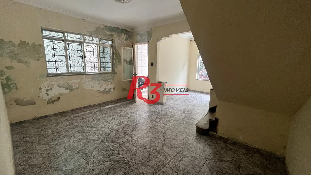 Sobrado com 3 dormitórios à venda, 107 m² por R$ 580.000,00 - Encruzilhada - Santos/SP