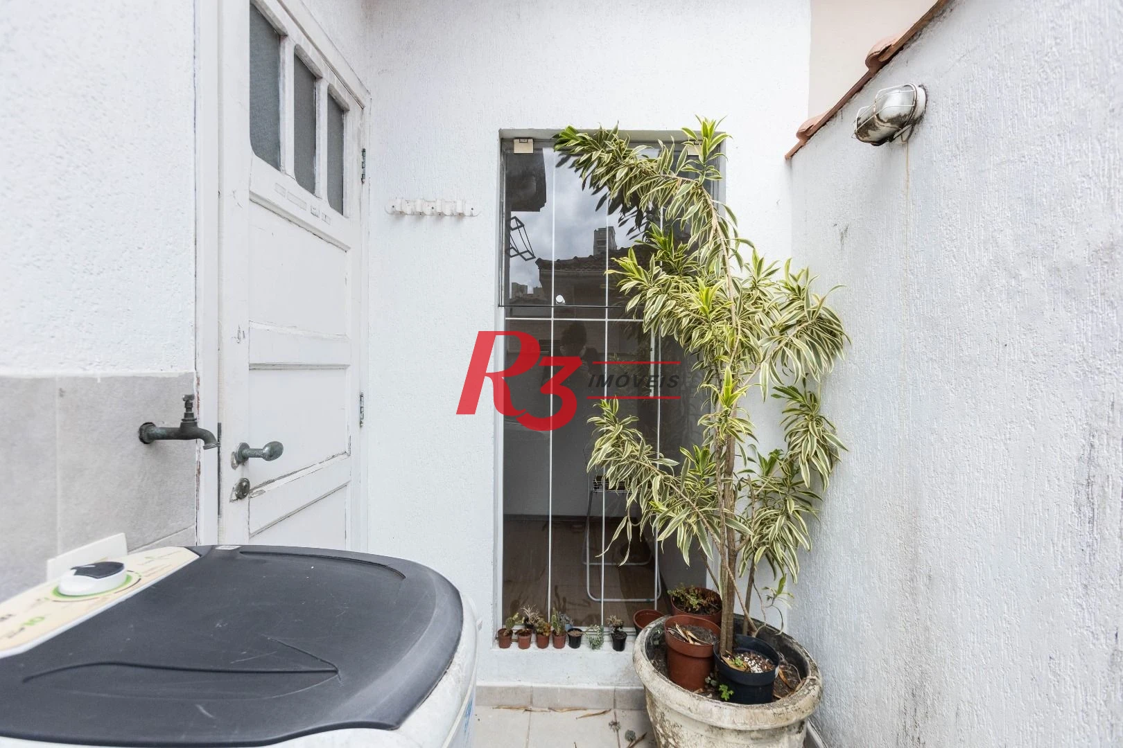 Casa com 2 dormitórios à venda, 75 m² por R$ 600.000,00 - Boqueirão - Santos/SP
