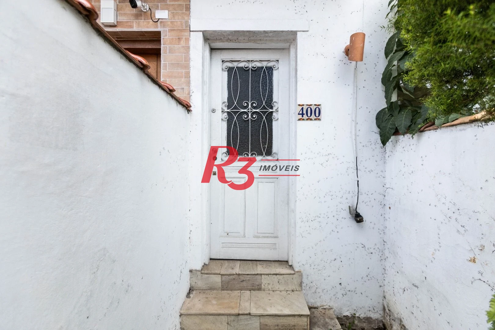 Casa com 2 dormitórios à venda, 75 m² por R$ 600.000,00 - Boqueirão - Santos/SP