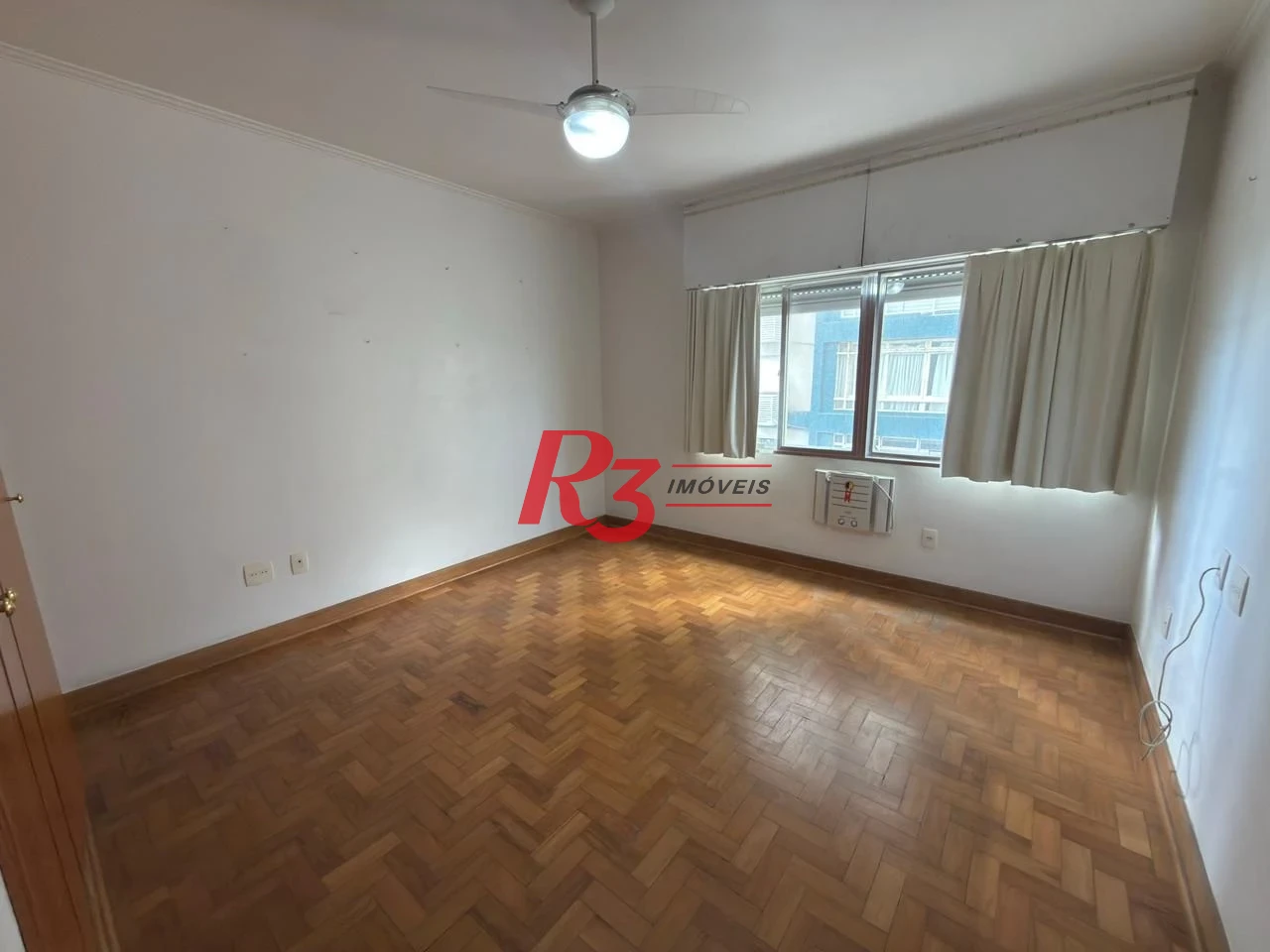 Apartamento com 3 dormitórios à venda, 200 m² por R$ 1.950.000,00 - Boqueirão - Santos/SP