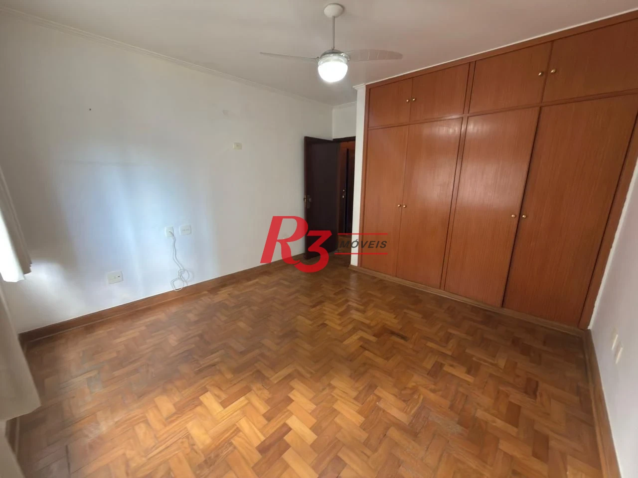 Apartamento com 3 dormitórios à venda, 200 m² por R$ 1.950.000,00 - Boqueirão - Santos/SP