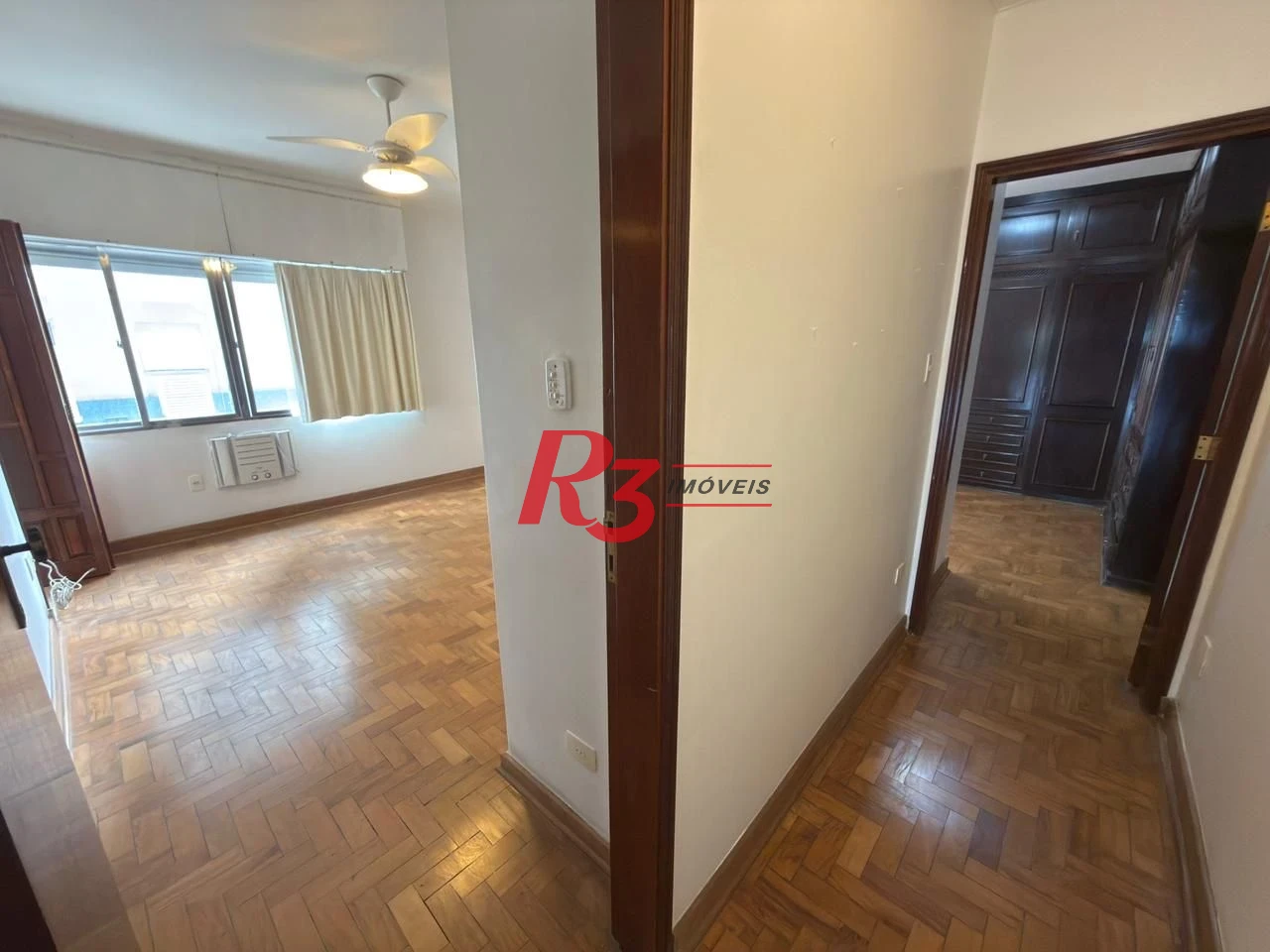 Apartamento com 3 dormitórios à venda, 200 m² por R$ 1.950.000,00 - Boqueirão - Santos/SP
