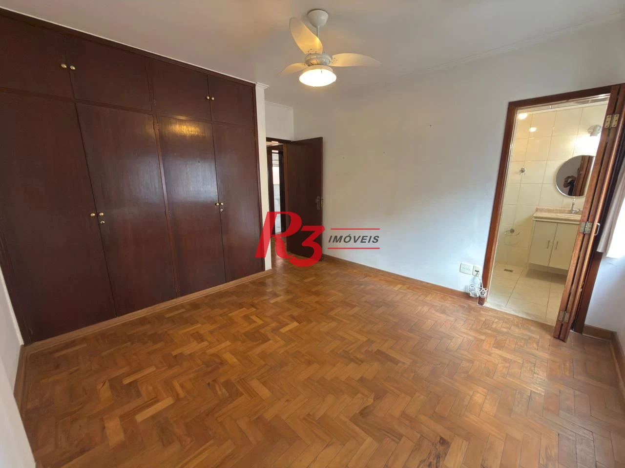 Apartamento com 3 dormitórios à venda, 200 m² por R$ 1.950.000,00 - Boqueirão - Santos/SP