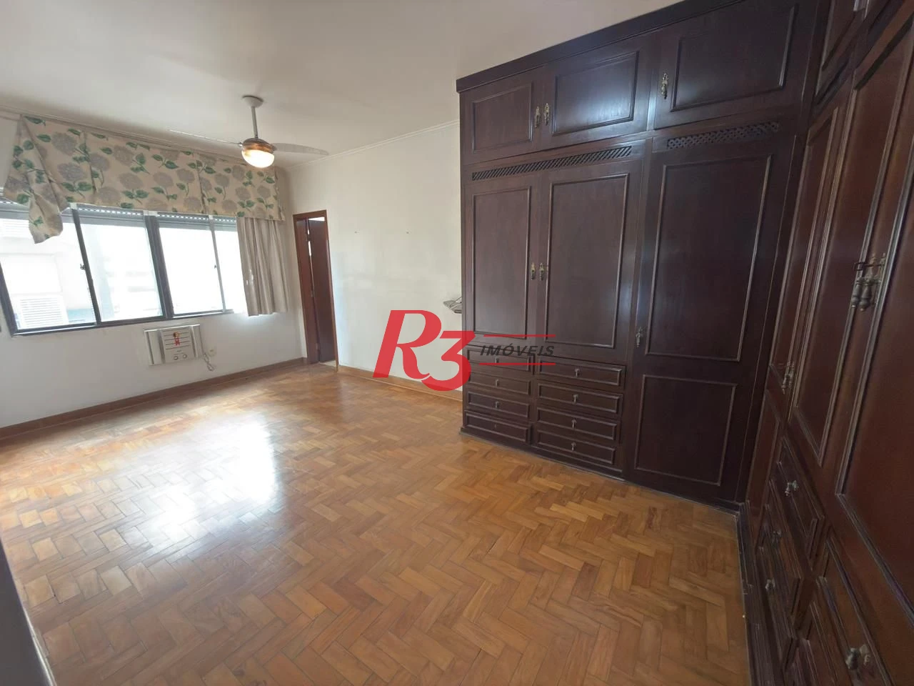 Apartamento com 3 dormitórios à venda, 200 m² por R$ 1.950.000,00 - Boqueirão - Santos/SP