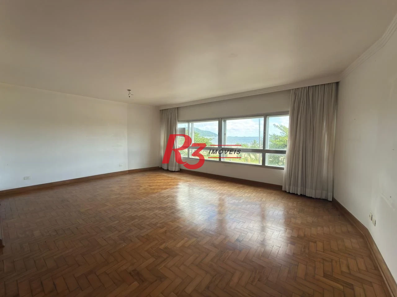 Apartamento com 3 dormitórios à venda, 200 m² por R$ 1.950.000,00 - Boqueirão - Santos/SP