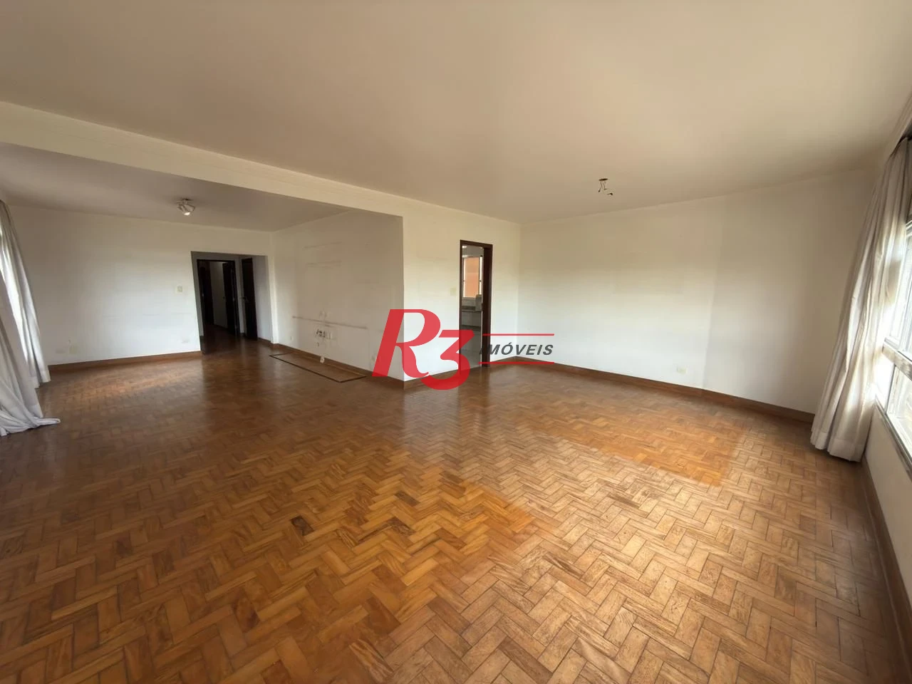 Apartamento com 3 dormitórios à venda, 200 m² por R$ 1.950.000,00 - Boqueirão - Santos/SP