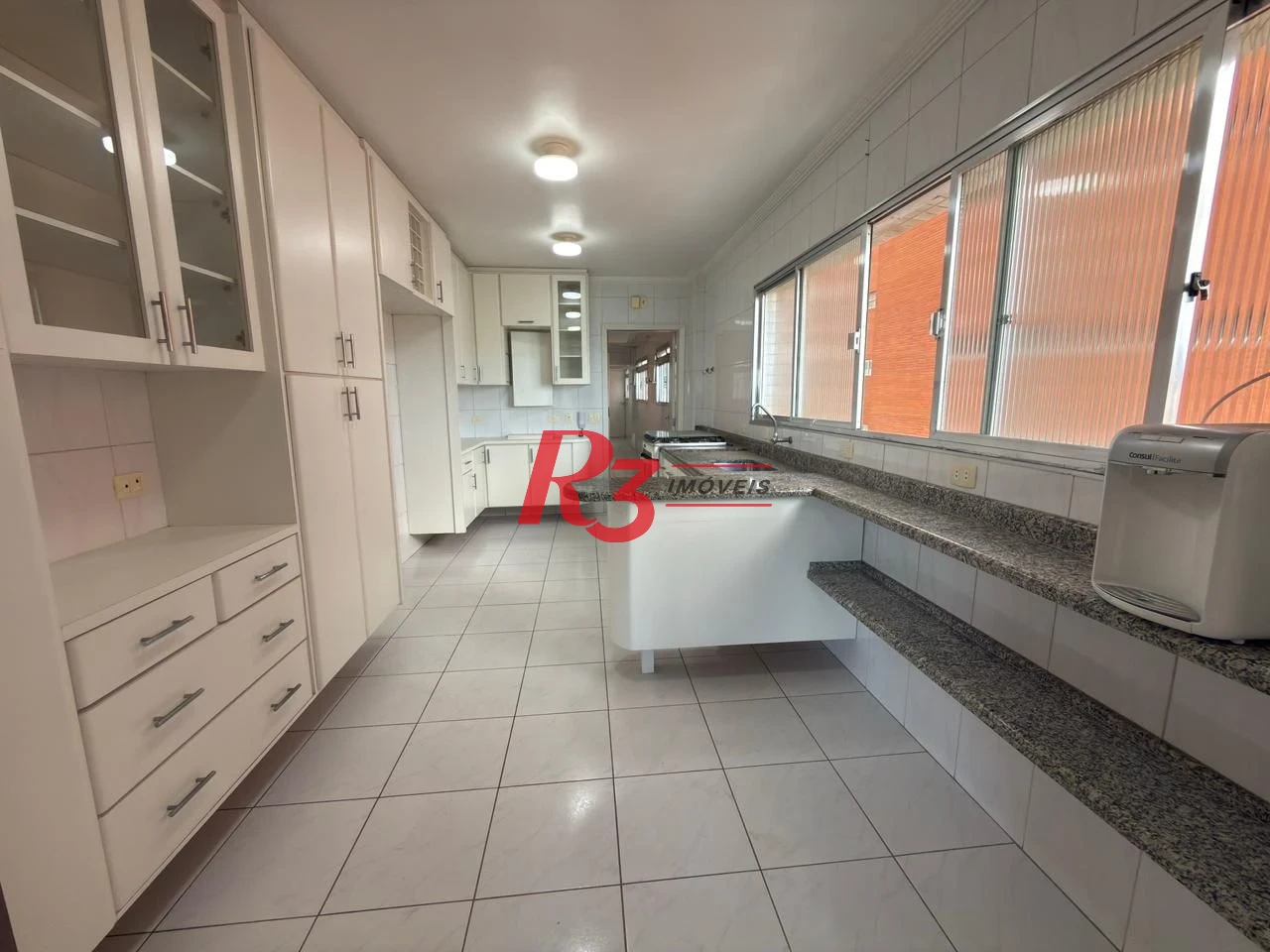 Apartamento com 3 dormitórios à venda, 200 m² por R$ 1.950.000,00 - Boqueirão - Santos/SP