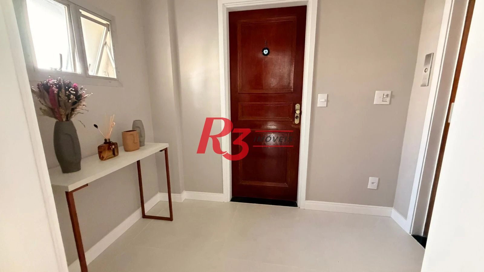 Apartamento com 2 dormitórios à venda, 120 m² por R$ 1.500.000,00 - Pompéia - Santos/SP