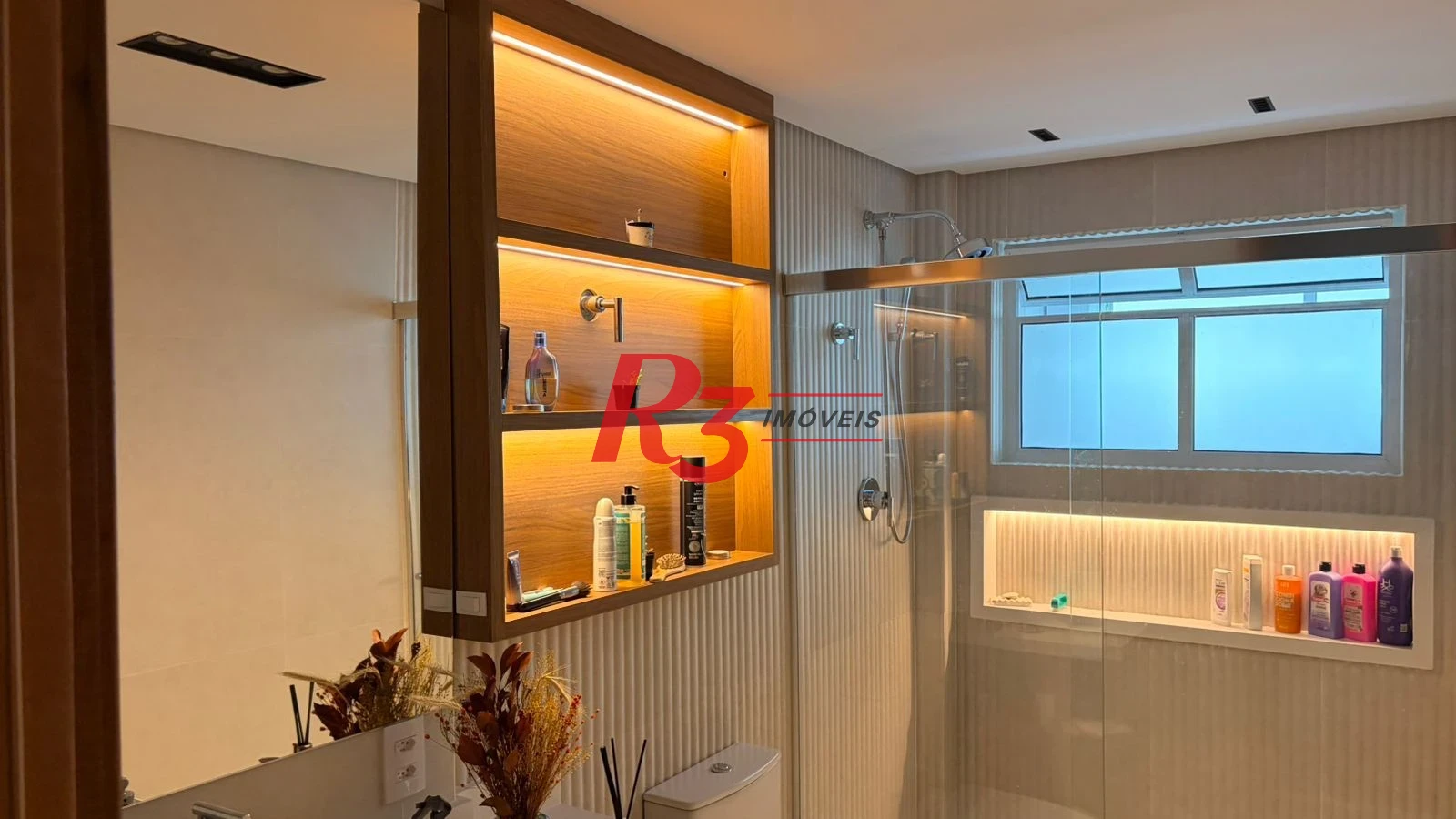 Apartamento com 2 dormitórios à venda, 120 m² por R$ 1.500.000,00 - Pompéia - Santos/SP