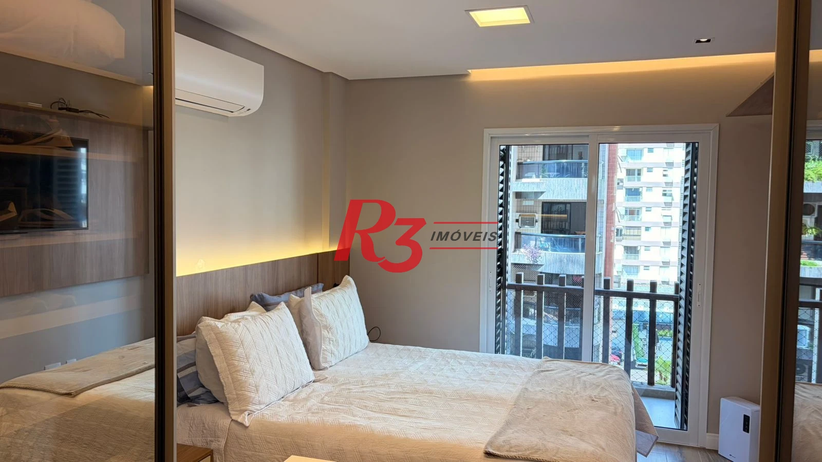 Apartamento com 2 dormitórios à venda, 120 m² por R$ 1.500.000,00 - Pompéia - Santos/SP