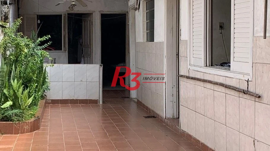 Sobrado com 3 dormitórios à venda, 156 m² por R$ 720.000,00 - Campo Grande - Santos/SP