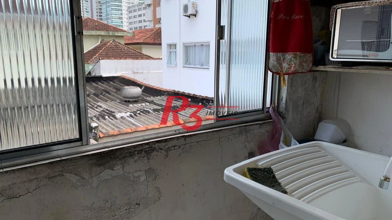 Sobrado com 3 dormitórios à venda, 156 m² por R$ 720.000,00 - Campo Grande - Santos/SP