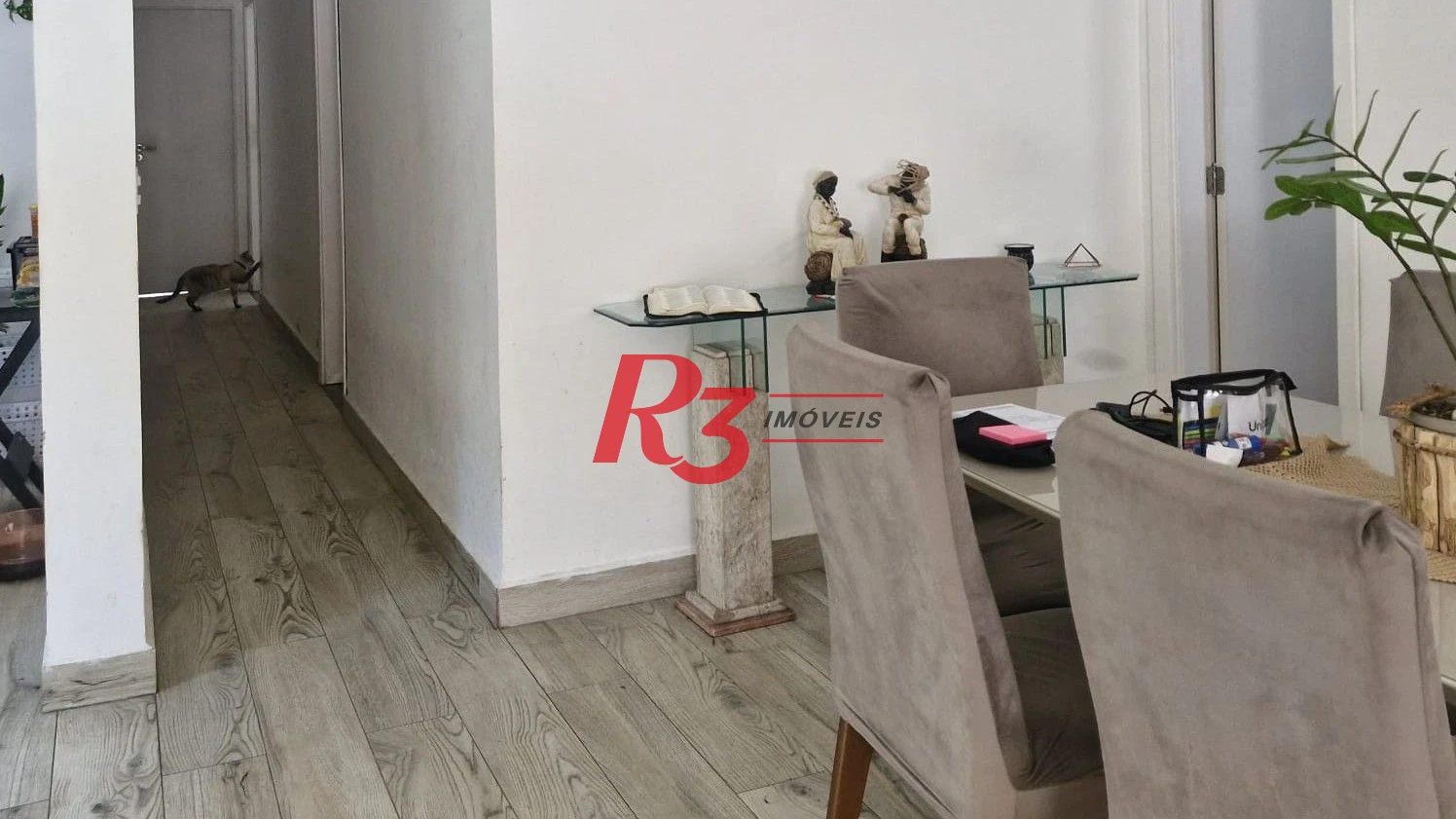 Casa com 3 dormitórios à venda, 385 m² por R$ 1.300.000,00 - Vila Guilhermina - Praia Grande/SP