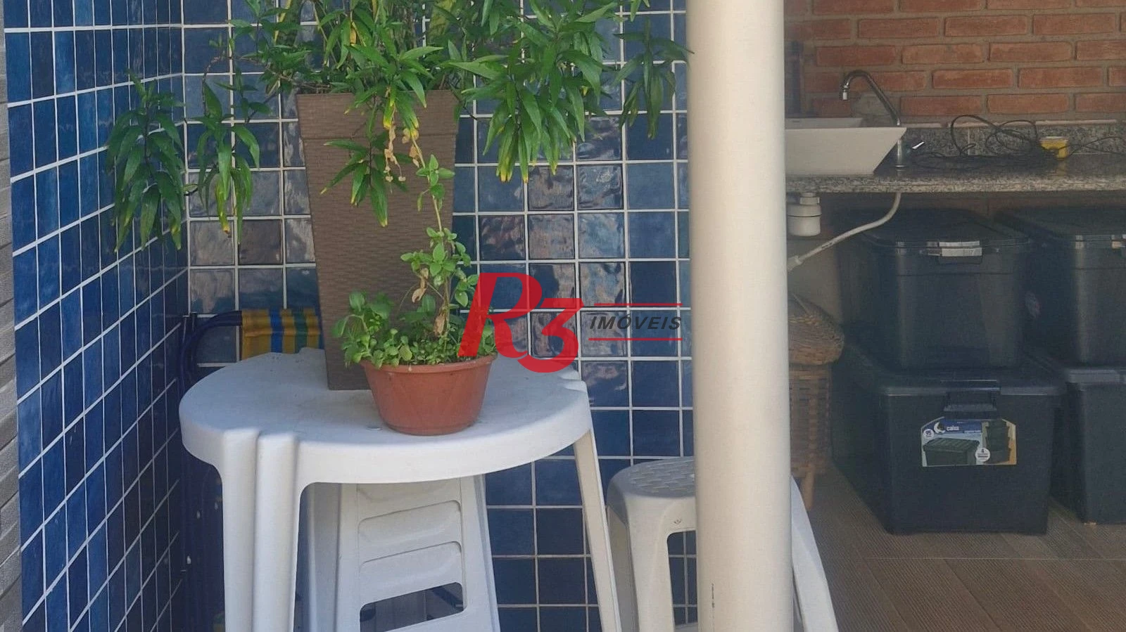 Casa com 3 dormitórios à venda, 385 m² por R$ 1.300.000,00 - Vila Guilhermina - Praia Grande/SP