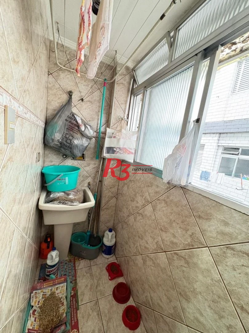 Apartamento com 3 dormitórios à venda, 62 m² por R$ 375.000,00 - Aparecida - Santos/SP