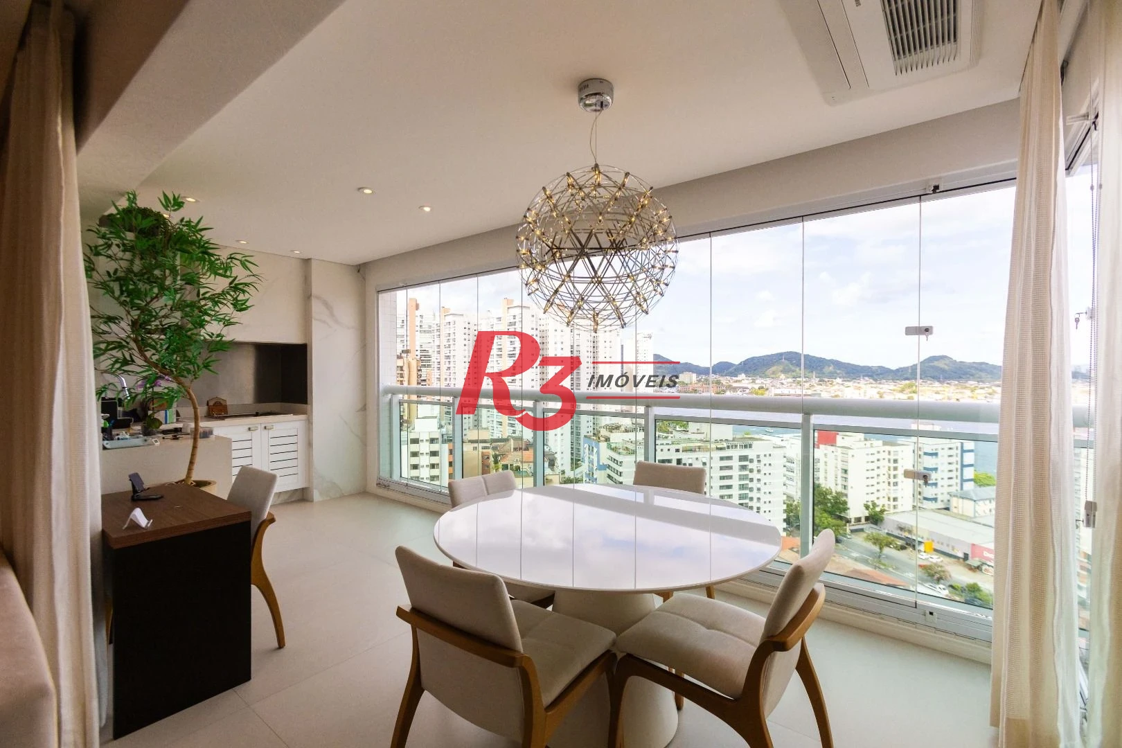 Apartamento com 3 dormitórios à venda, 166 m² por R$ 3.200.000,00 - Ponta da Praia - Santos/SP