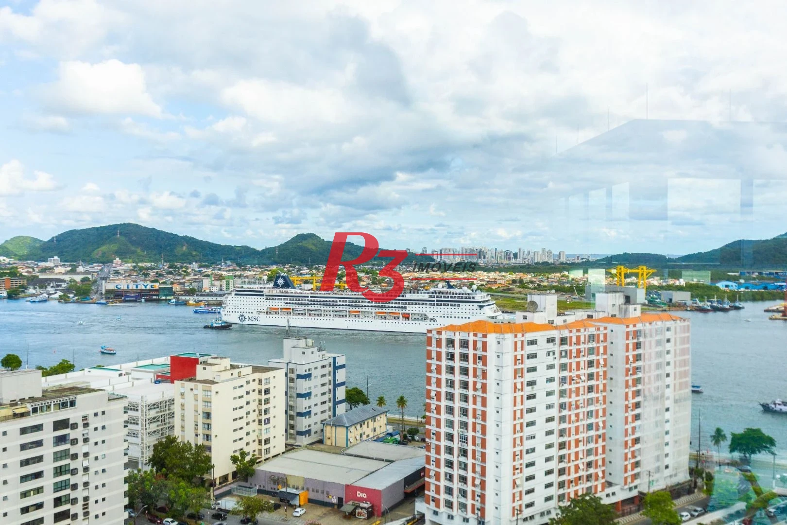 Apartamento com 3 dormitórios à venda, 166 m² por R$ 3.200.000,00 - Ponta da Praia - Santos/SP