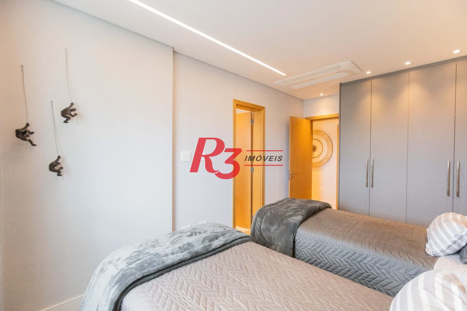 Apartamento com 3 dormitórios à venda, 166 m² por R$ 3.200.000,00 - Ponta da Praia - Santos/SP